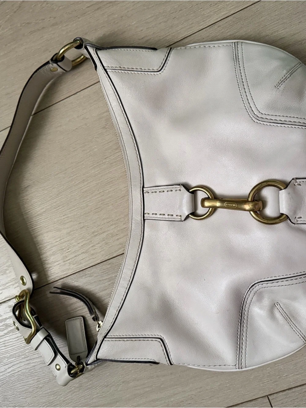 Vintage Coach Cream Leather Shoulder Bag with Brass Hardware